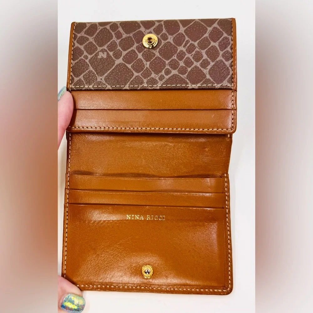 Nina Ricci Small Brown Leather Animal Print Wallet W/Optional Crossbody Chain - Picture 3 of 9